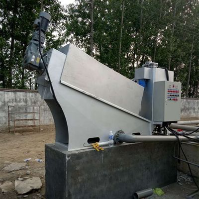Equipamento desidratador de lodo de pressão a parafuso de vários discos para tratamento de lodo de laticínios
