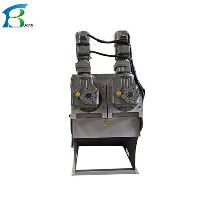 Pressão de parafuso de remoção de lama WWTP STP de aço carbono personalizável para tratamento de lama