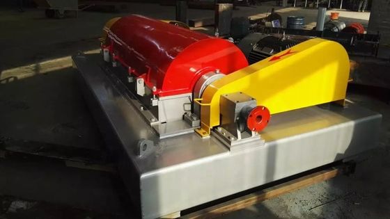 Máquina centrífuga para tratamento de águas
