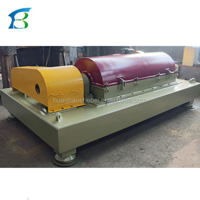 Centrífuga de decantador horizontal para a desaguada de lama em instalações de fabrico de 1000 kg